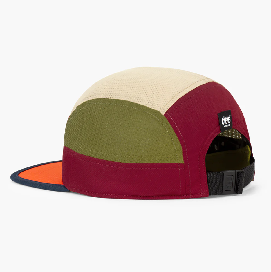 Ciele GOCap - Field - Iconic Bar - Crimson Red - Terrain - M/L