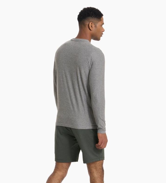 Vuori Men's Long Sleeve Strato Tech Tee