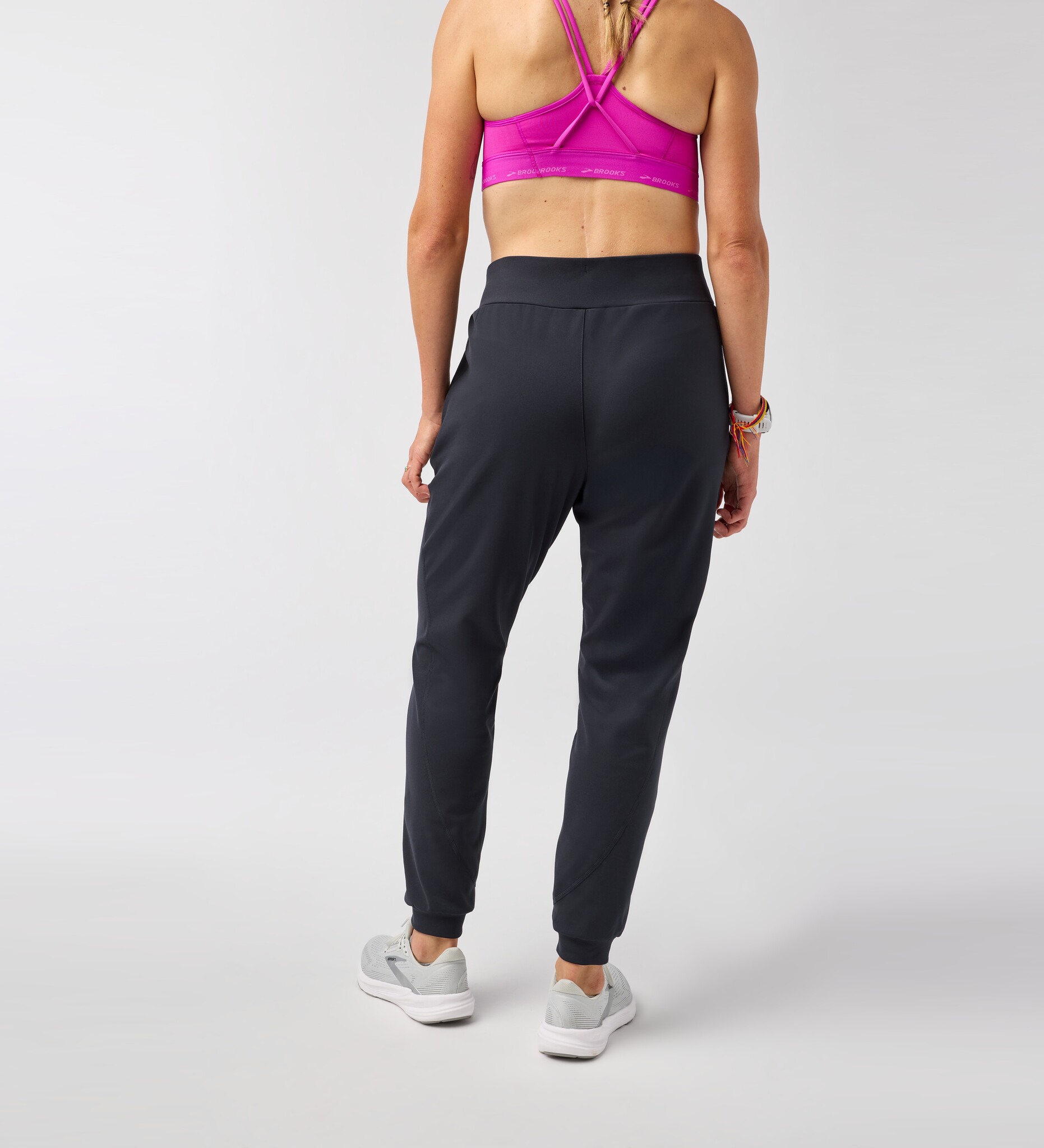 Brooks Women's Momentum Thermal Jogger 2.0