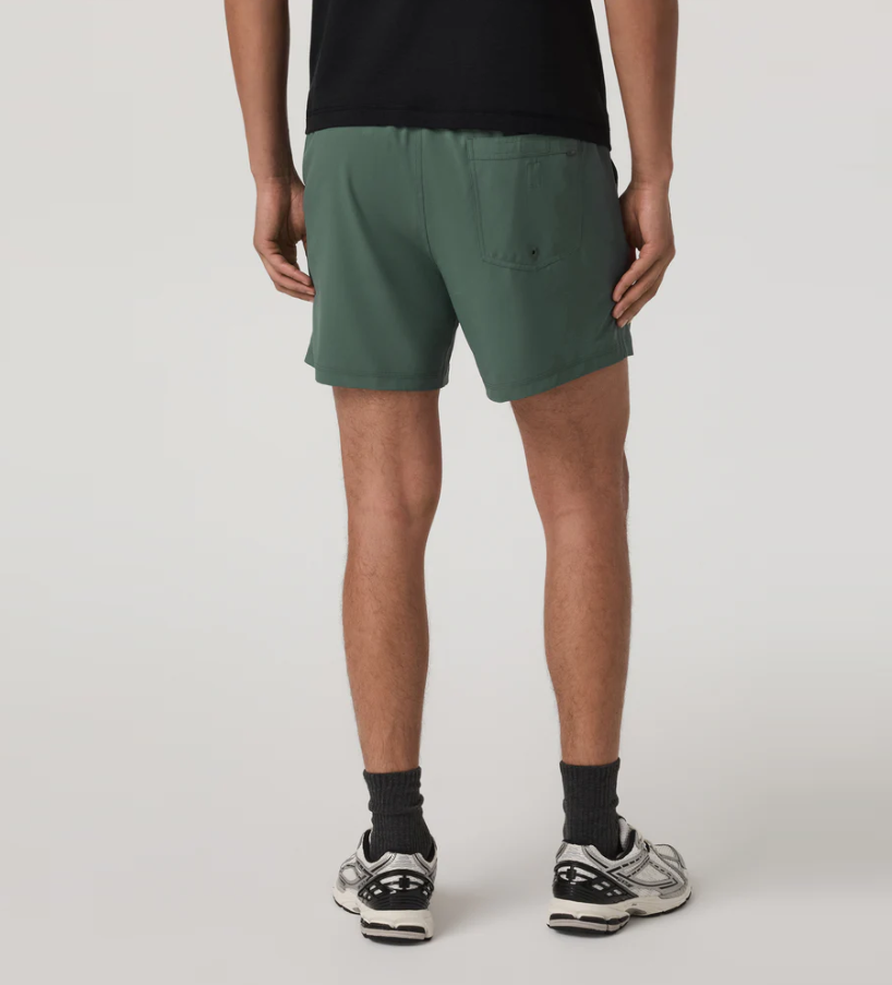 Vuori Men's Kore Short 5" - Agate Green Tonal