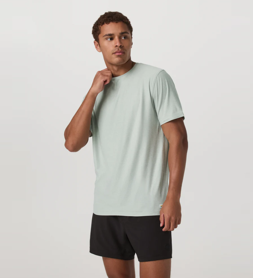 Vuori Men's Strato Tech Tee - Storm Blue Heather