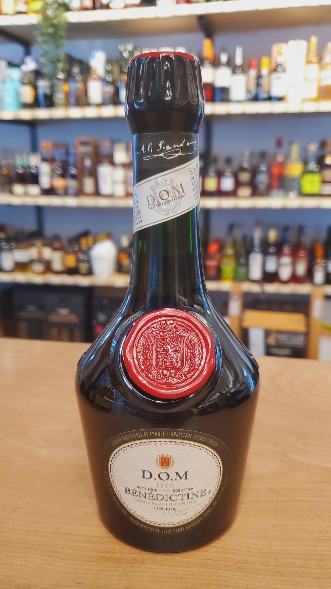 Benedictine (DOM) D.O.M. 1510, Benédictine 375ml 40.0% - Highlands Liquor