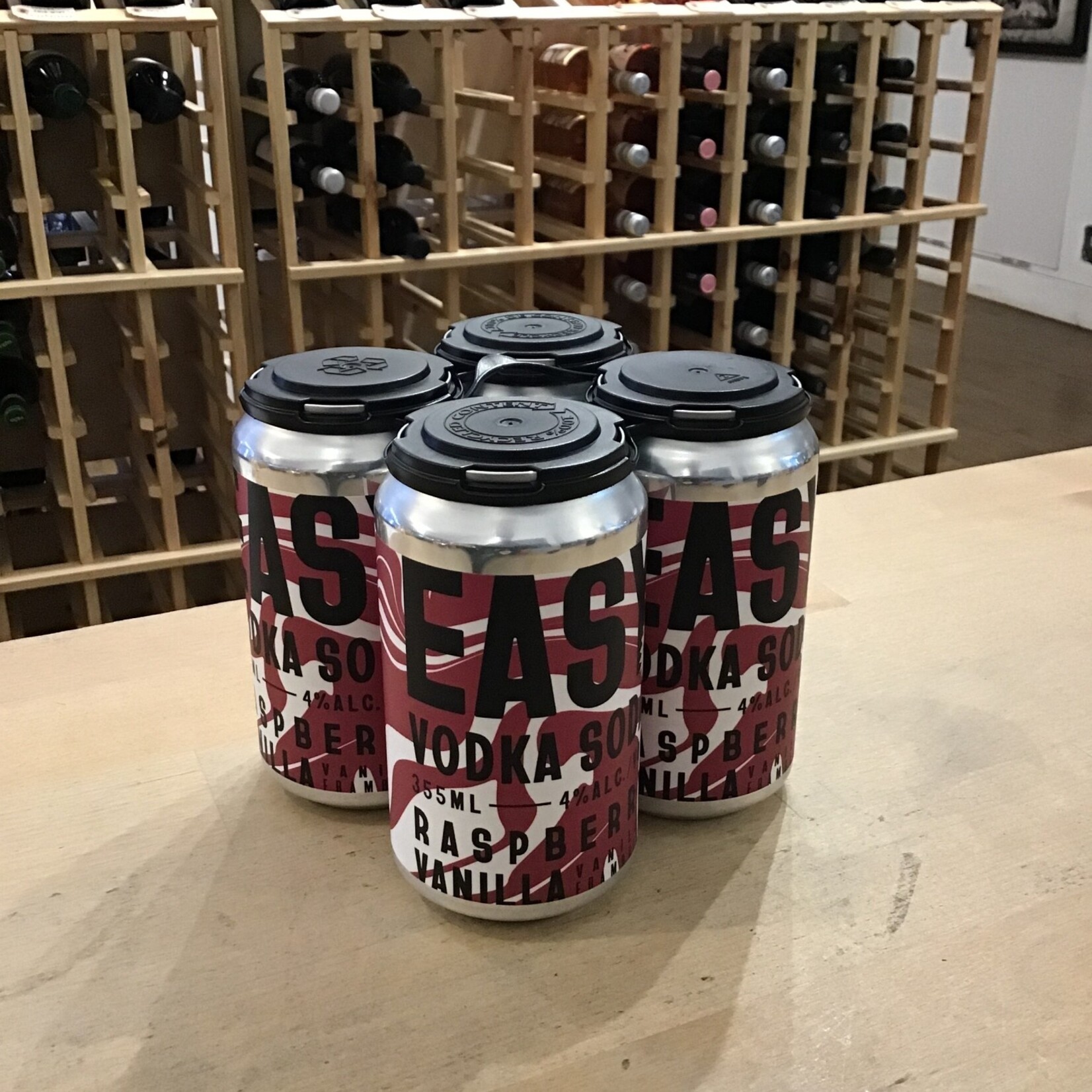 Snake Lake Easy Vodka Raspberry Vanilla Soda, Snake Lake 4x355ml 4%