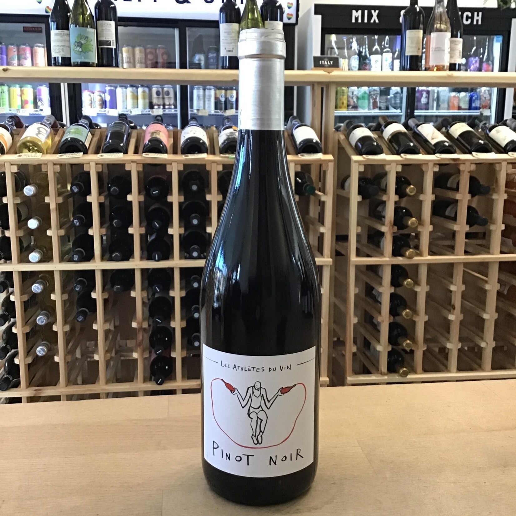 Athletes Du Vin Pinot Noir, Loire 750ml 13%