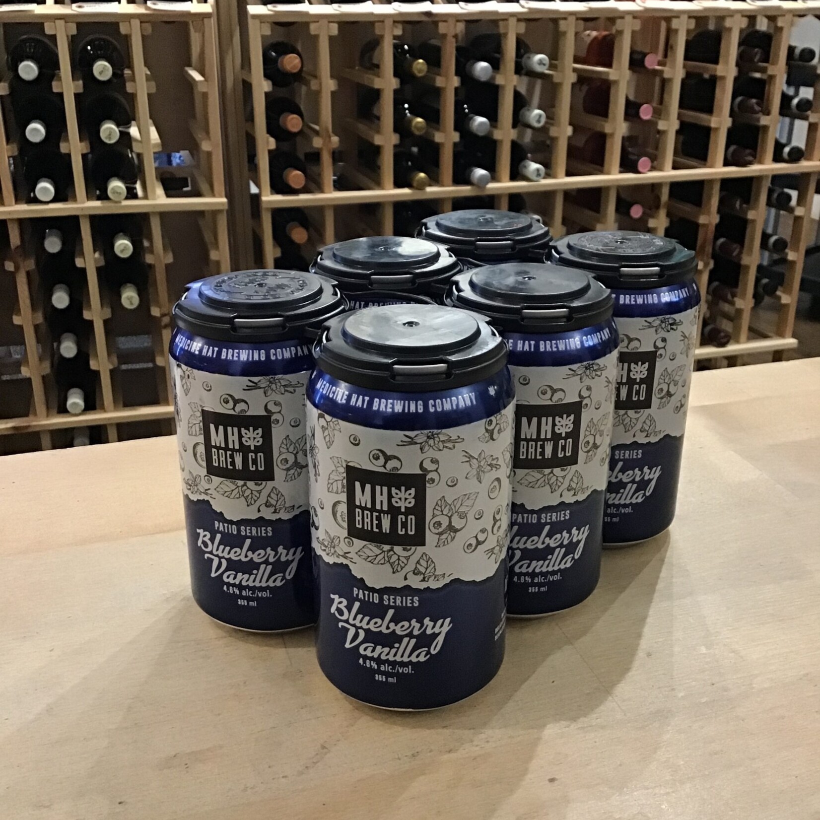Medicine Hat Brewing Co. 'Blueberry Vanilla' Ale, Medicine Hat 6x355ml 4.6%