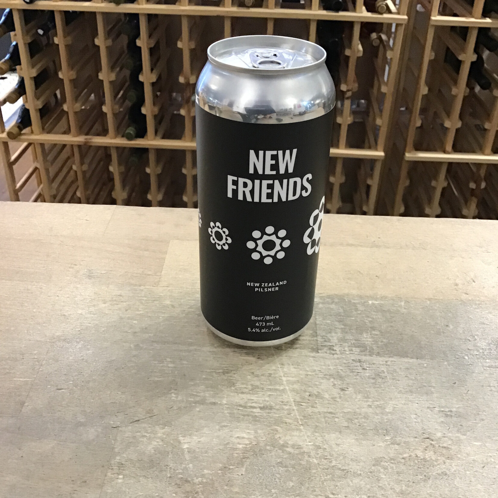 'New Friends' New Zealand Pilsner, The Establishment & Blind man 473ml 5.4%