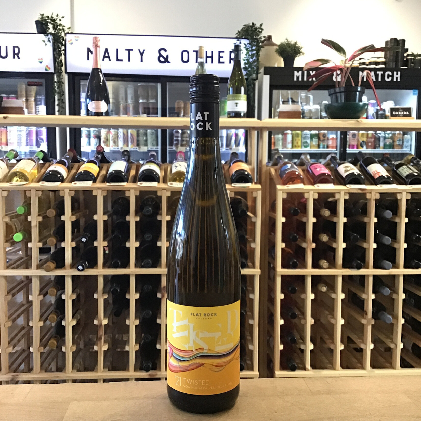 Flat Rock 'Twisted' Chardonnay/Gewurztraminer/Riesling 750ml 11%