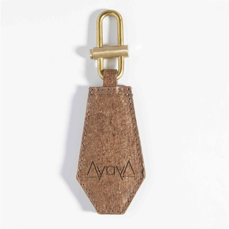 Aiyaayia Eyasi Magnetic Hat Clip AIYAAYIA