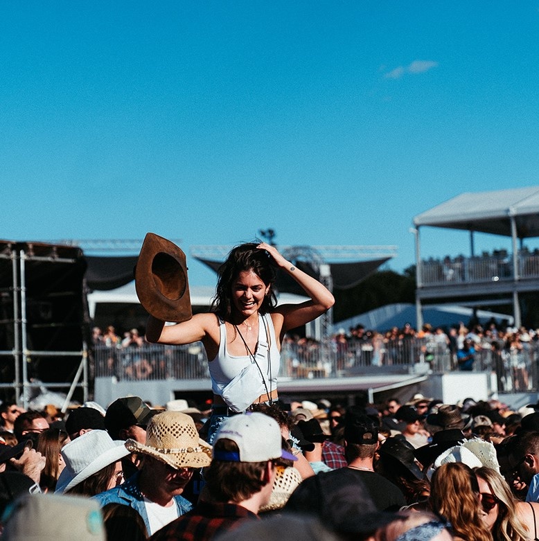 Amateurs de musique country au Festival LASSO Montréal