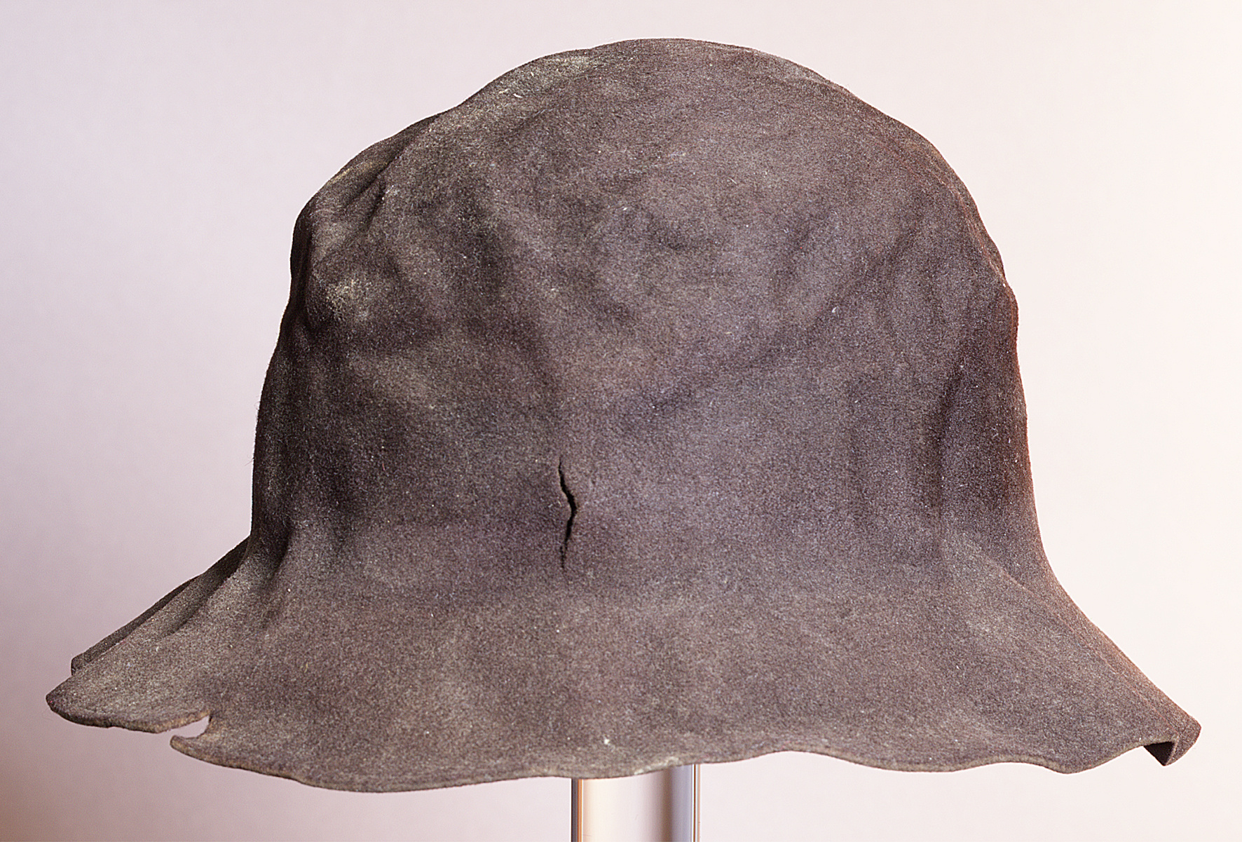 Bucket hat from the 1900s