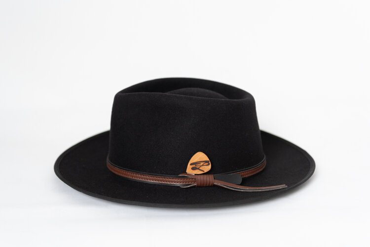 Chapeau custom Guillaume Lafond HENRI HENRI