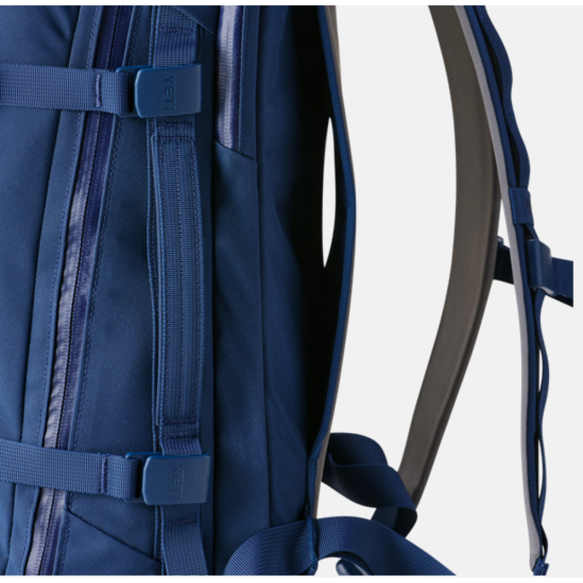 Yeti Crossroads Backpack 27L