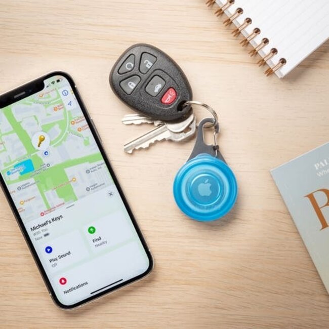 Nite Ize WearAboutTM Clippable Tracker Holder - Smoke