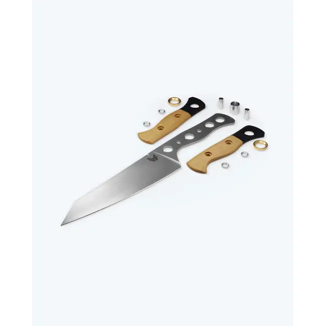 Benchmade 4070-02 Wildcoast™ | Maple Valley Richlite