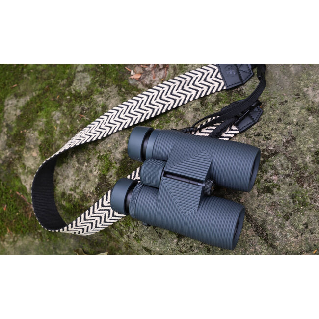 Nocs Provisions LLC Pro Issue 10x42