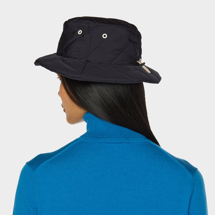 Tilley Abbott | Bucket