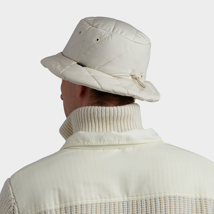 Tilley Abbott | Bucket