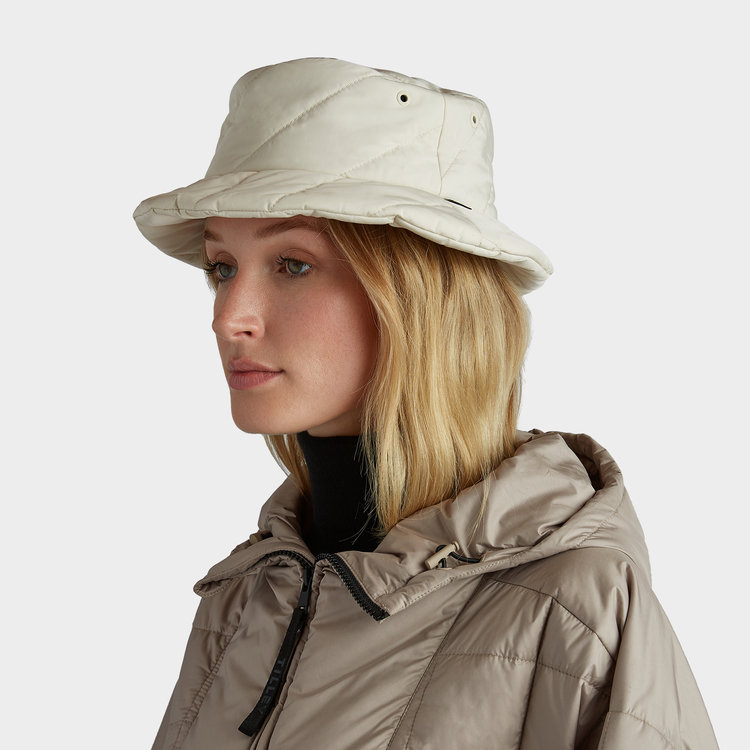 Tilley Abbott | Bucket