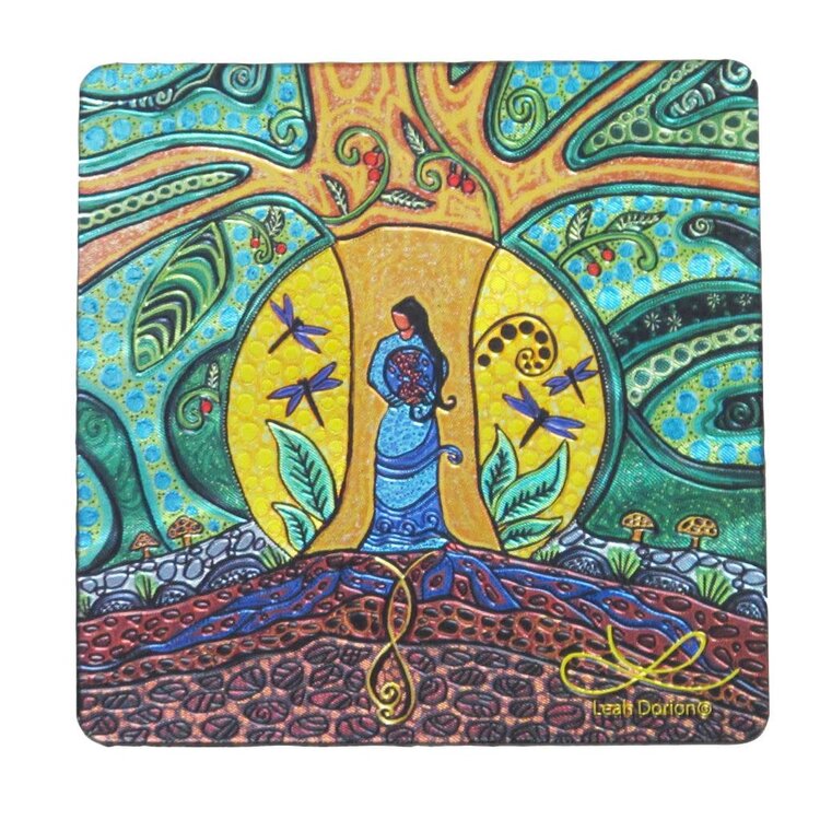 Oscardo Strong Earth Woman | Metallic Magnet