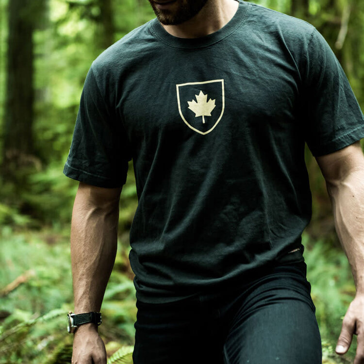 (M) Canada Shield | Short-Sleeve Tee