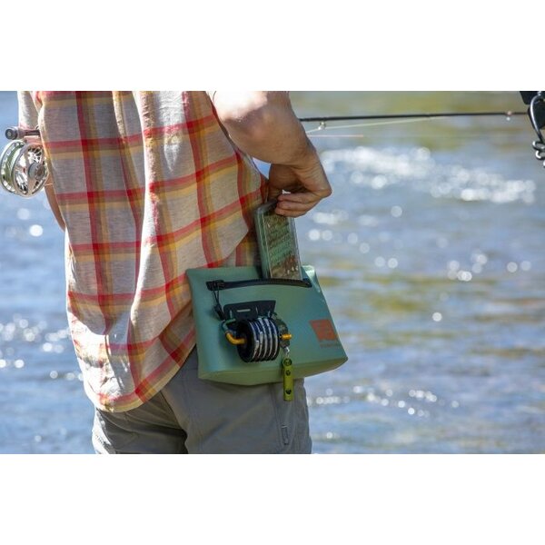 Fishpond Fishpond - Thunderhead Submersible Pouch