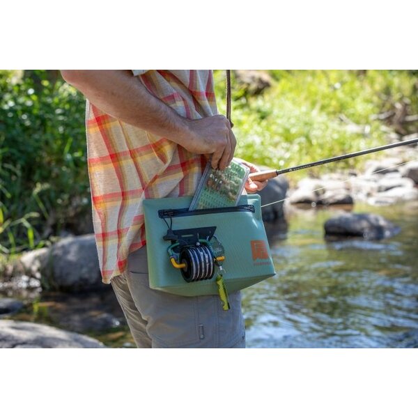 Fishpond Fishpond - Thunderhead Submersible Pouch