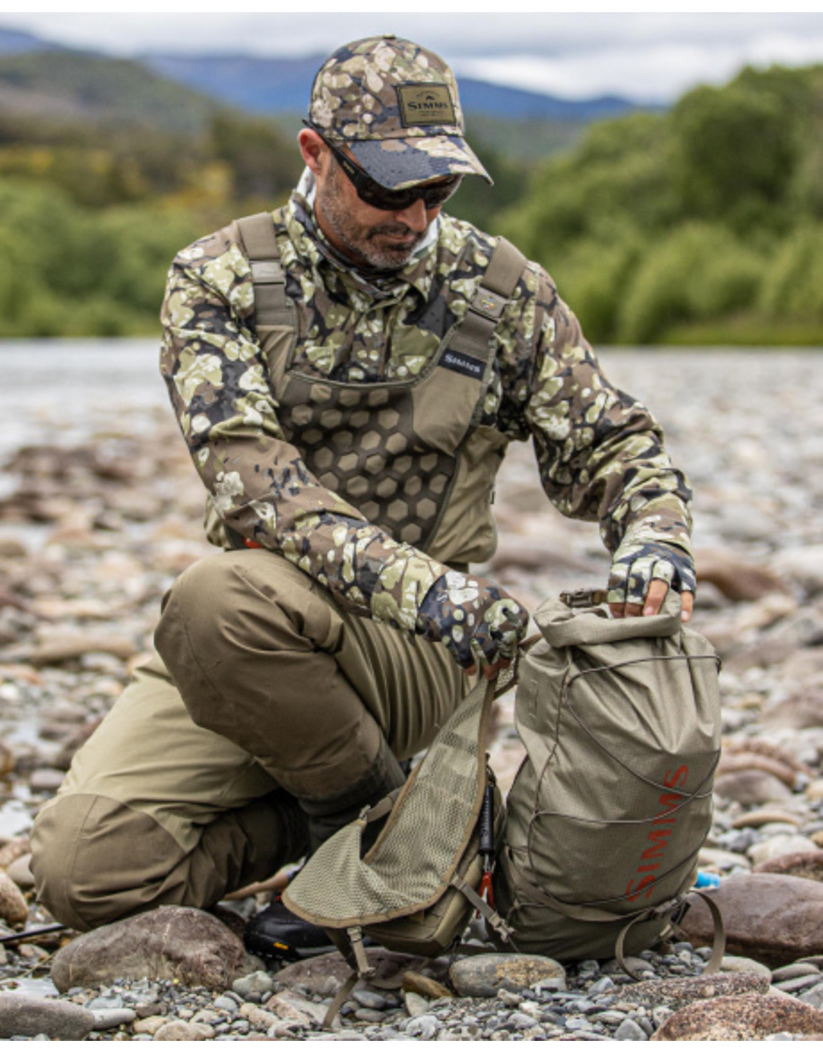 Simms Simms - M's Flyweight Stockingfoot Wader (Clearance)