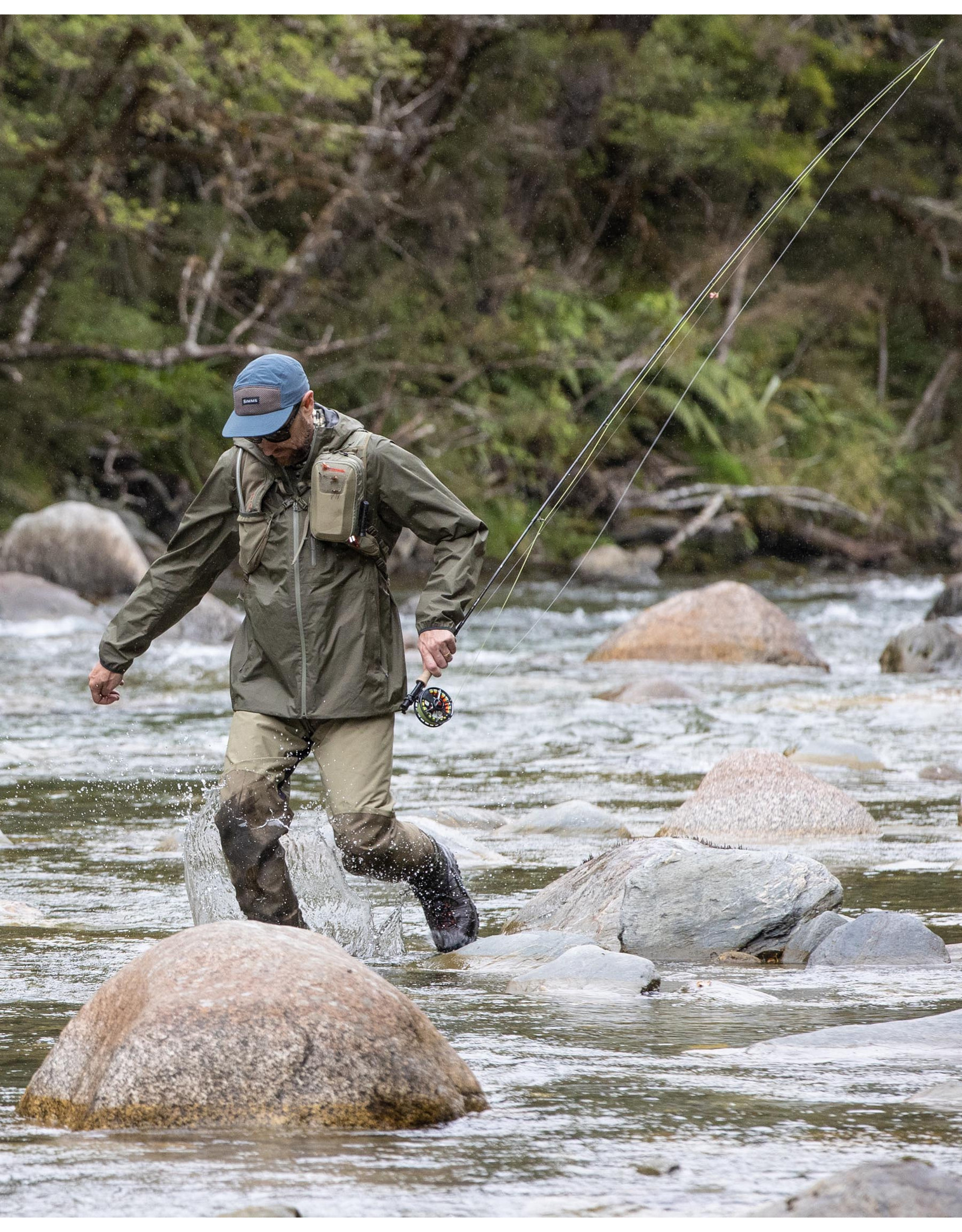 Simms - M's Flyweight Shell Jacket - Mountain Angler