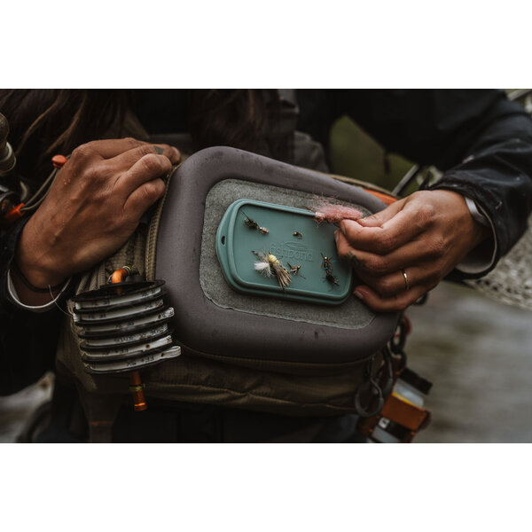 Fishpond Fishpond - Tacky Grande Fly Dock- MagPad