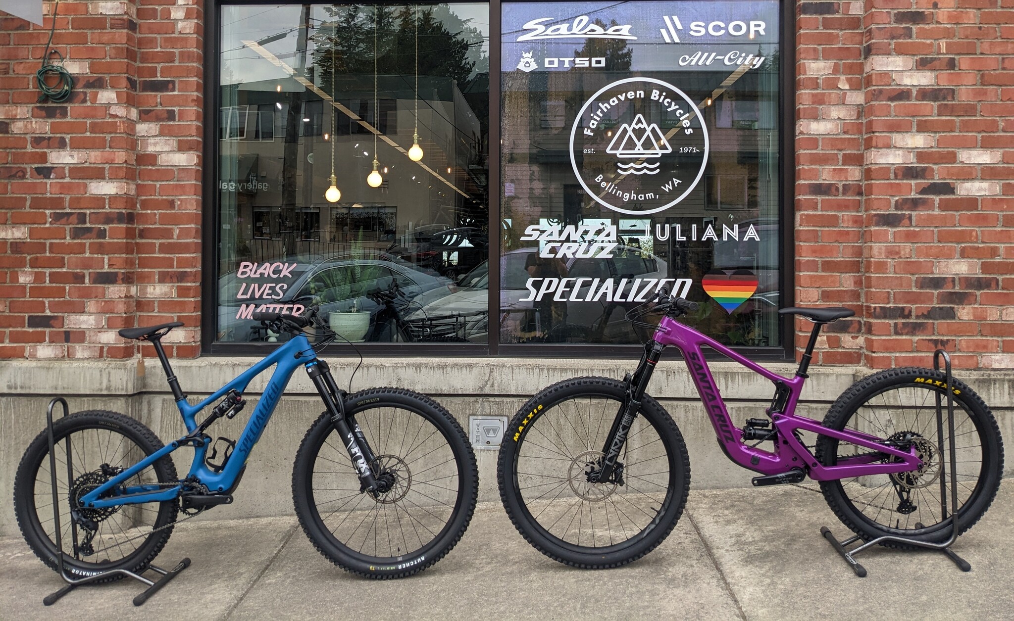 Product Info. Specialized Levo SL VS Santa Cruz Heckler SL