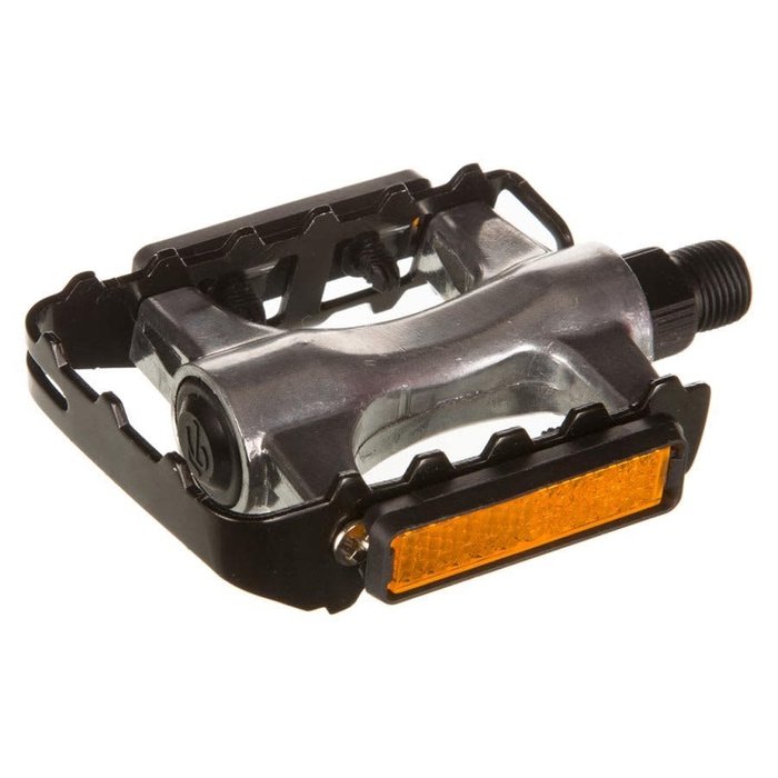 EVO, Pédales en aluminium