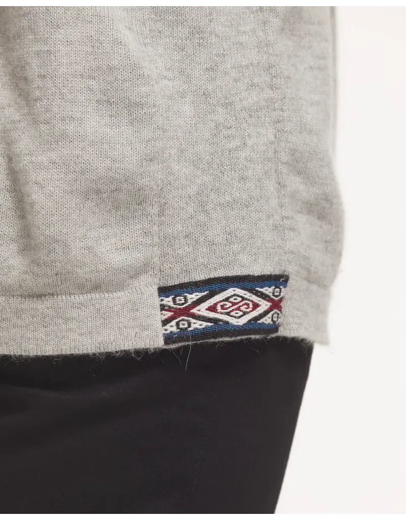 PAKA The Hoodie