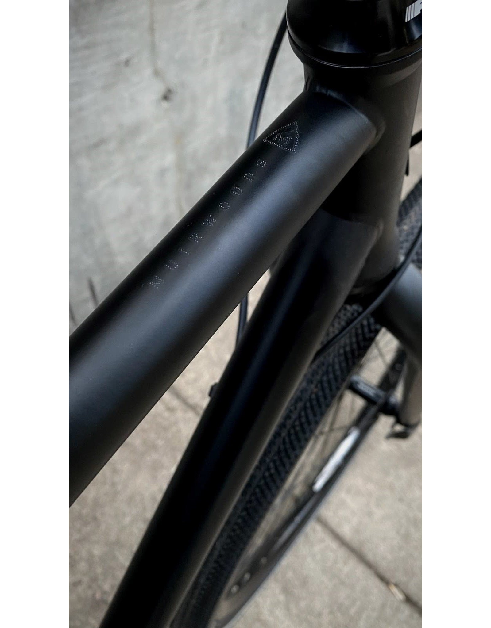 Marin Bikes 2021 Marin Muirwoods Satin Black/Gloss Reflective