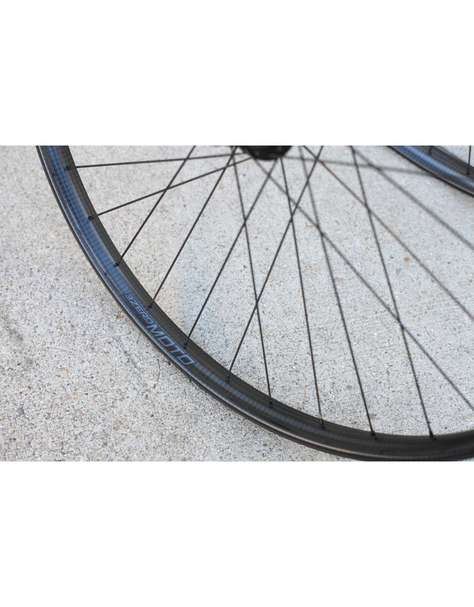 Zipp Zipp 3ZERO MOTO Wheelset - 29, Boost, 6-Bolt, XD, Slate/Stealth Decals