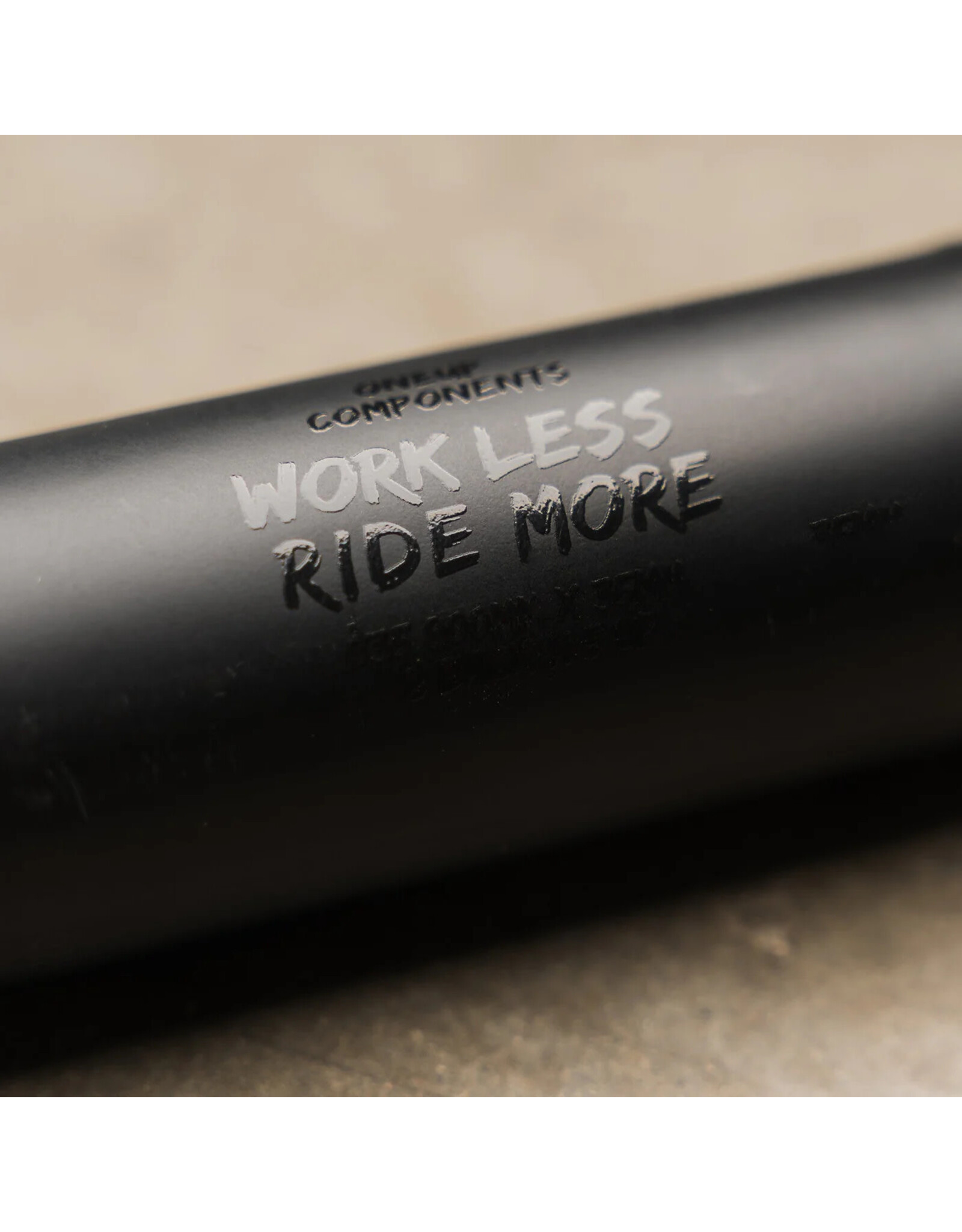 OneUp Components OneUp Components Carbon Handlebar - 35mm Rise - V1
