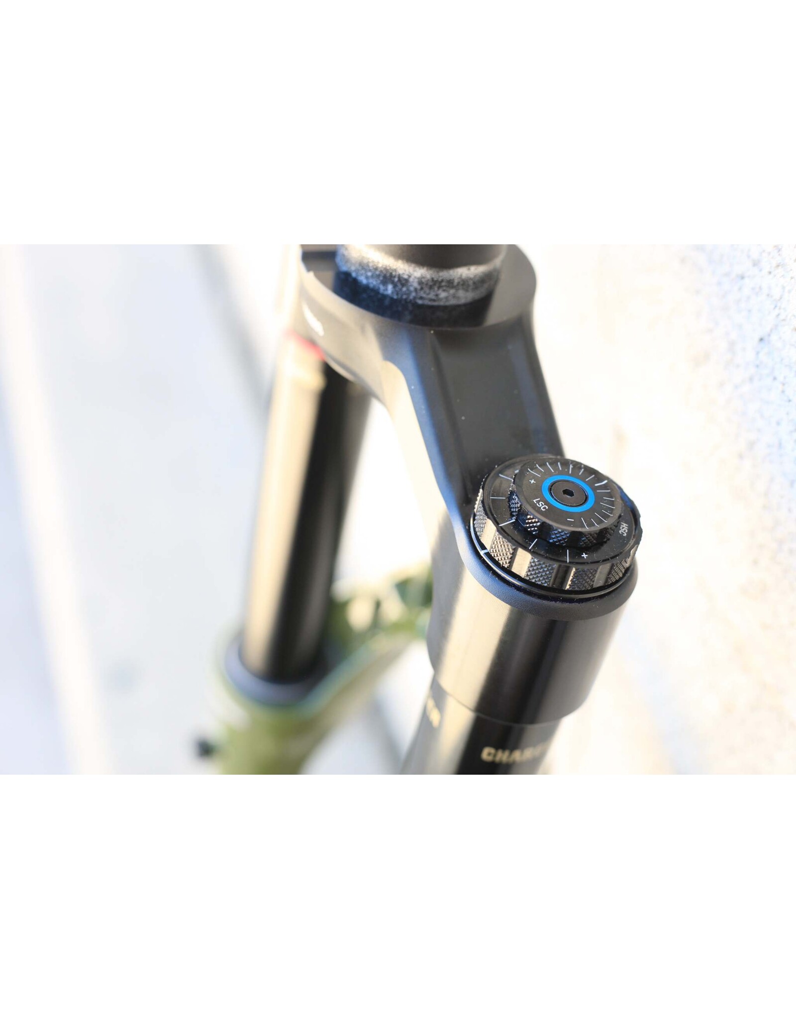 RockShox RockShox Lyrik Ultimate Charger 3.1 RC2 Suspension Fork - 29", 15 x 110 mm, 44 mm Offset, D2