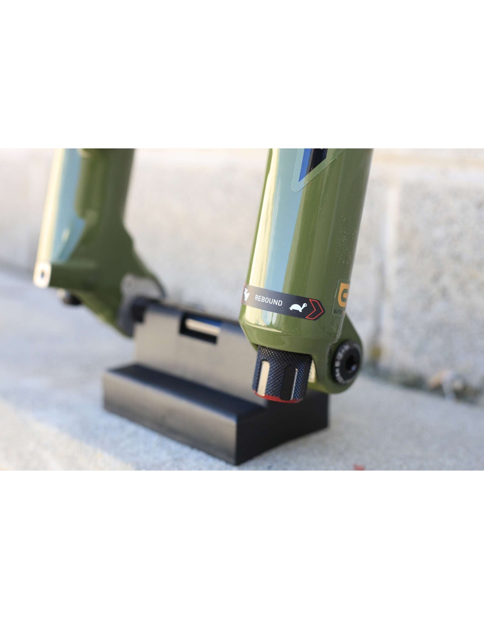 RockShox RockShox Lyrik Ultimate Charger 3.1 RC2 Suspension Fork - 29", 15 x 110 mm, 44 mm Offset, D2