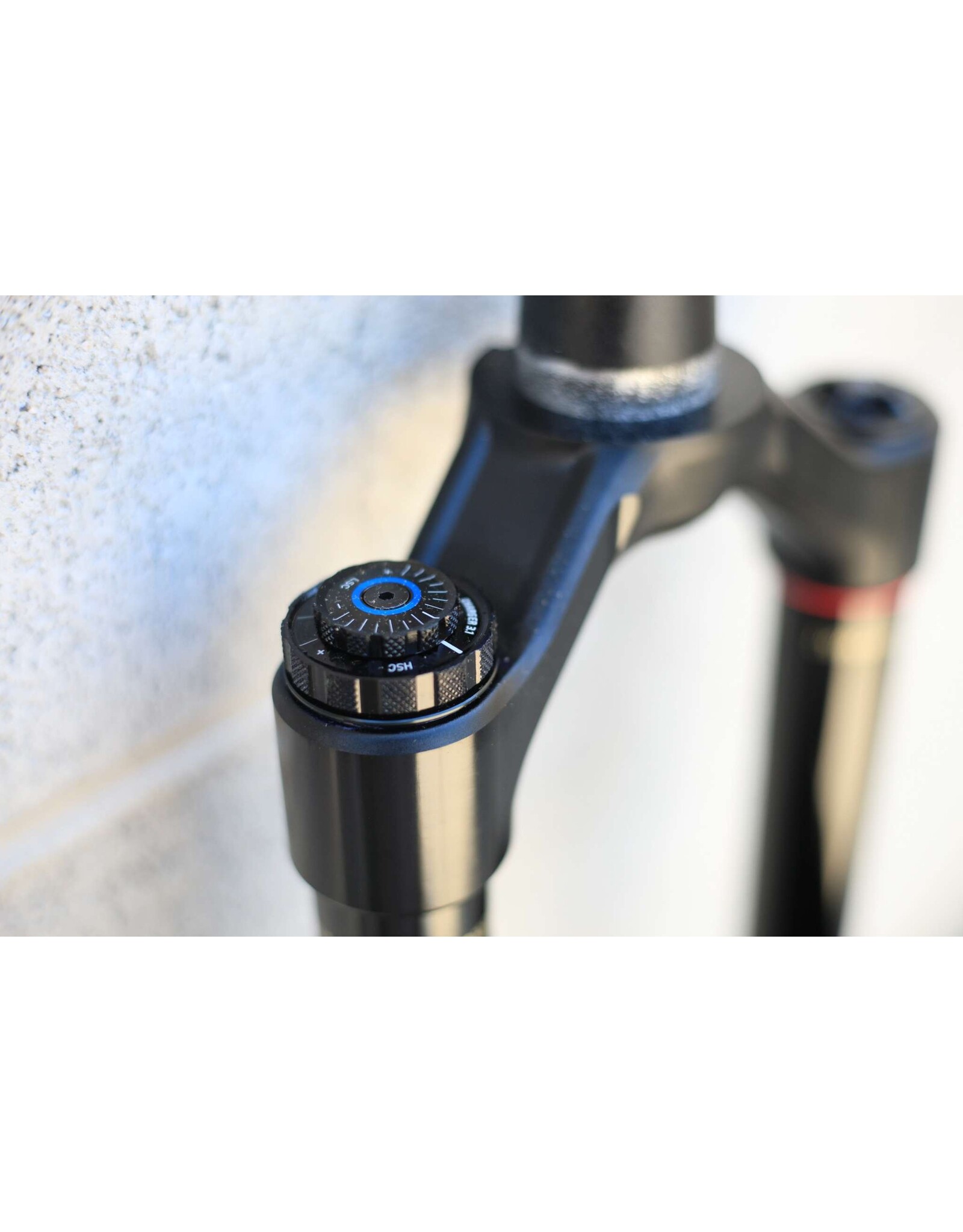 RockShox RockShox Lyrik Ultimate Charger 3.1 RC2 Suspension Fork - 29", 15 x 110 mm, 44 mm Offset, D2
