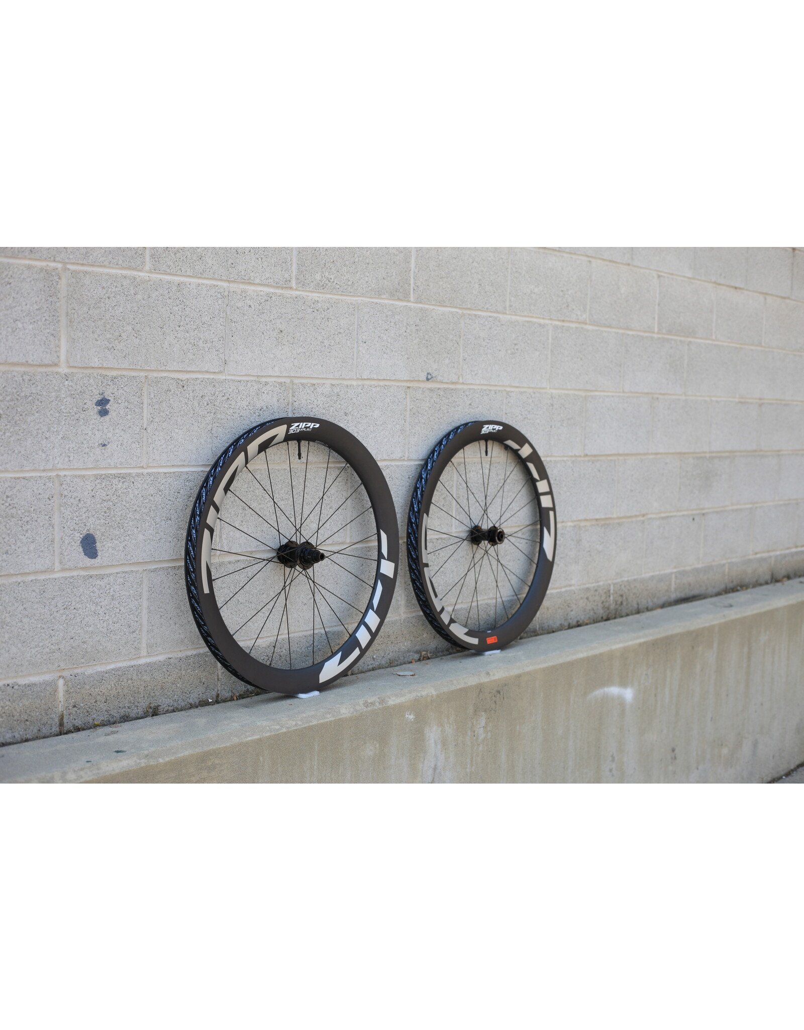 Zipp 303s xdr hotsell
