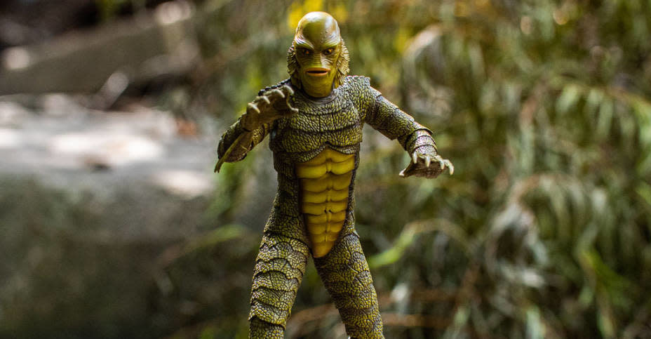 Creature From The Black Lagoon 1 6 Scale Figure Throne Of Toys