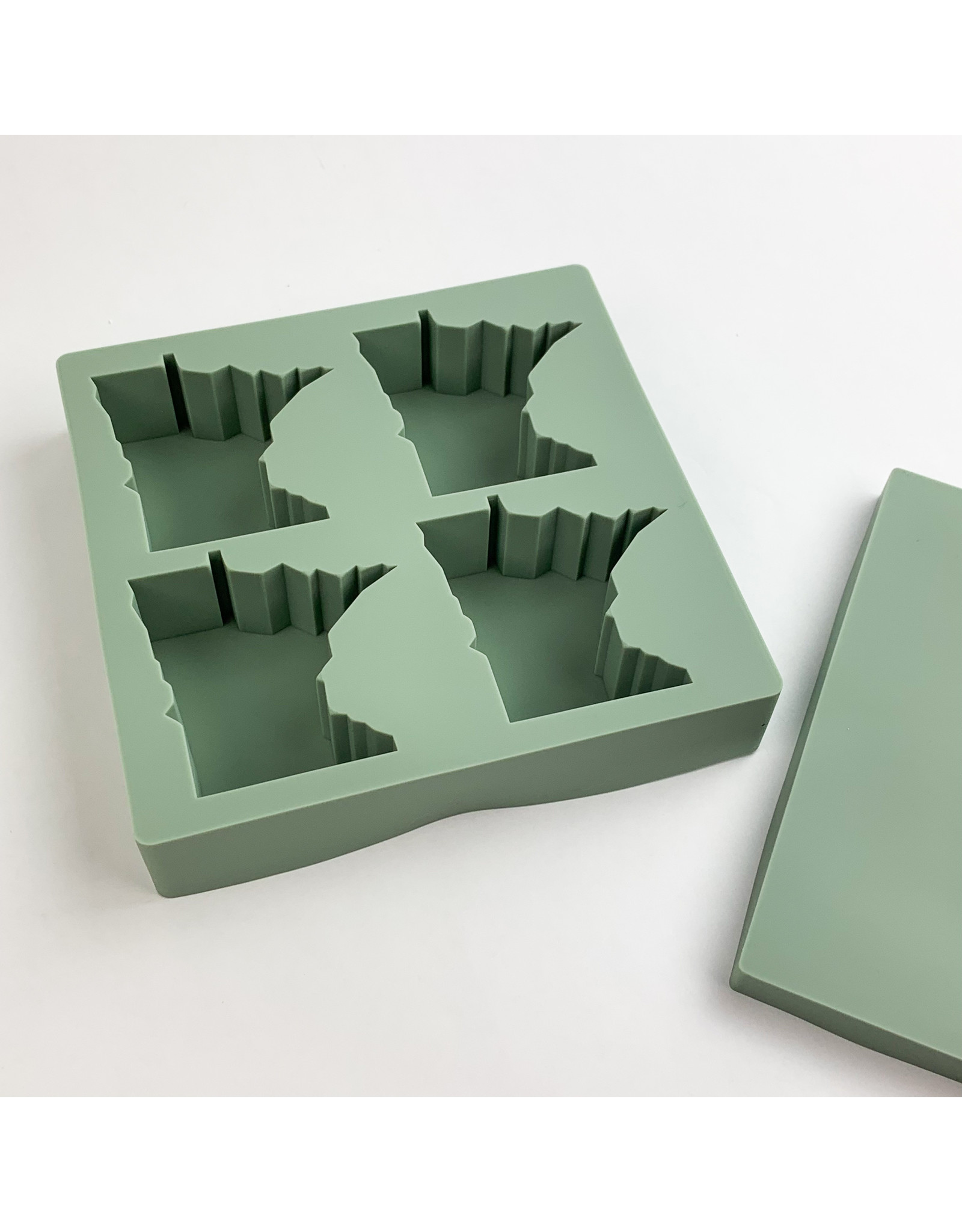 Northern Glasses MN Large Ice Cube Tray - seafoam