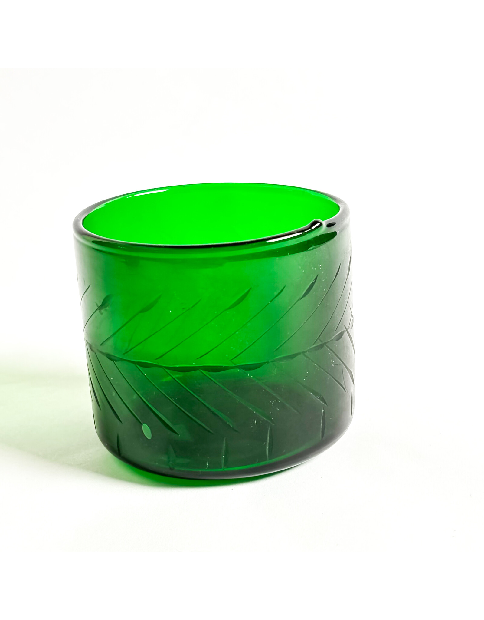 Creative Co-Op 10 oz Hand Blown Glass - Green