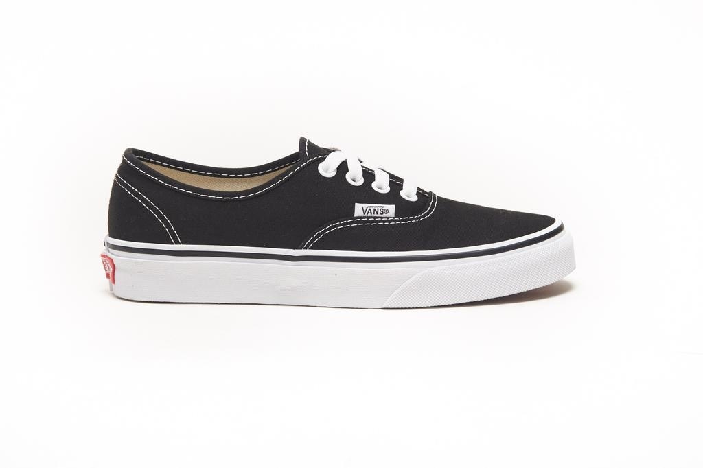 vans u authentic