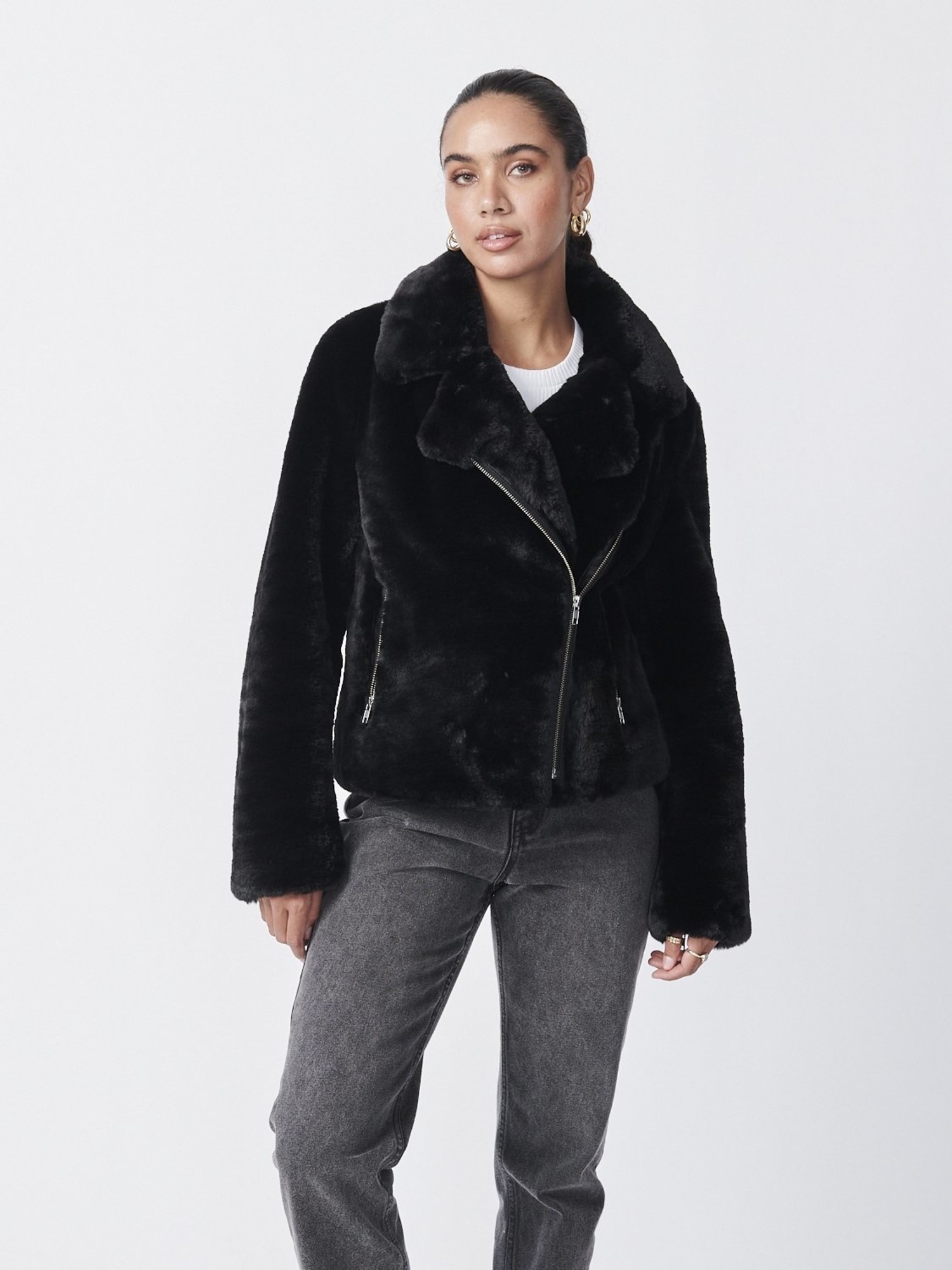 ENA PELLY CLASSIC FAUX FUR JACKET - P-36622 - Clever Ain't Wise
