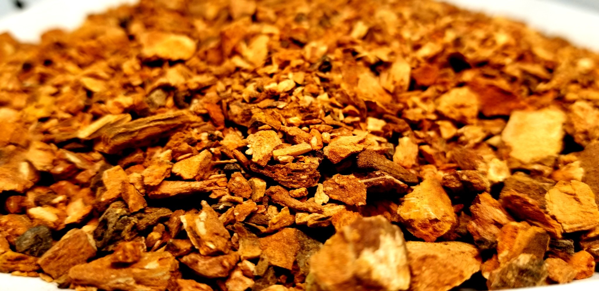 Cinchona Bark Quina Roja Peruvian Bark Chipped Cut 7 oz - Healingifts