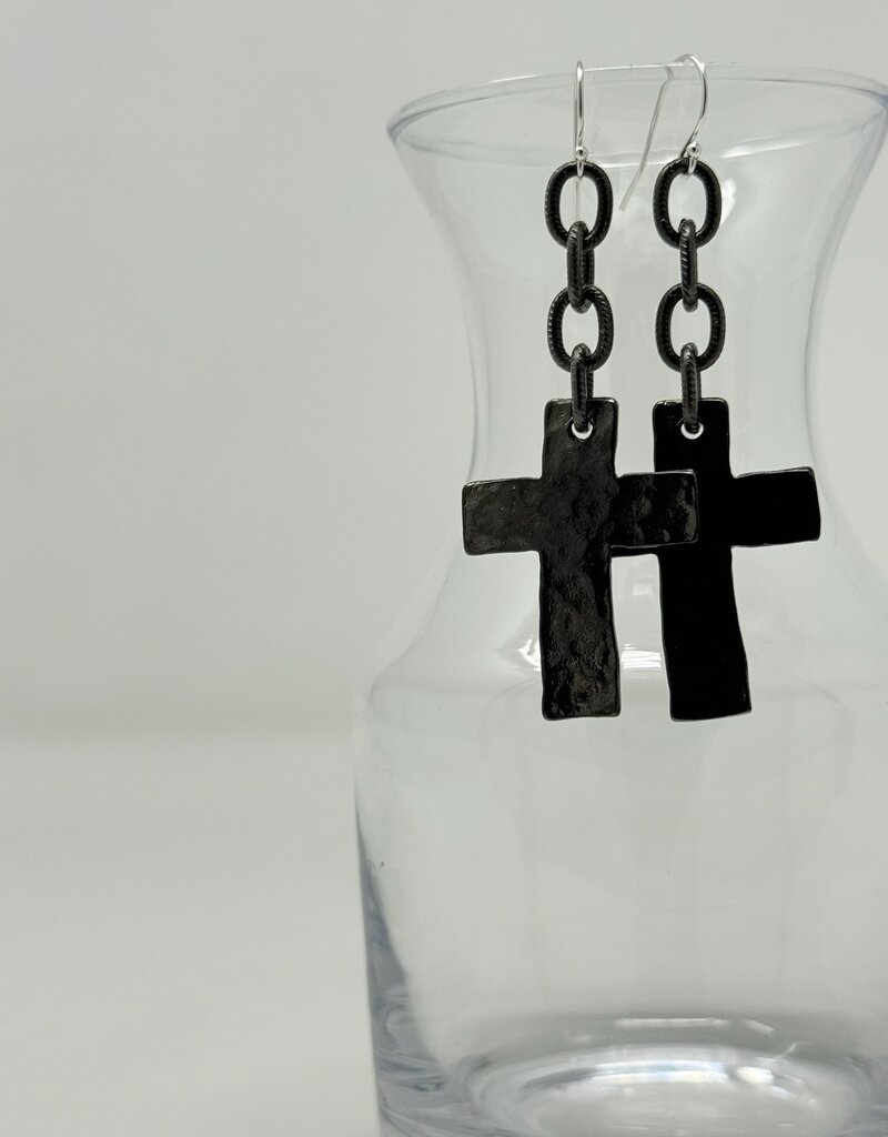DW Gunmetal Hammered Cross Earring