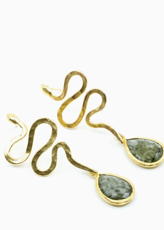 Zeyzey Zeyzey Snake w/ Green Stone