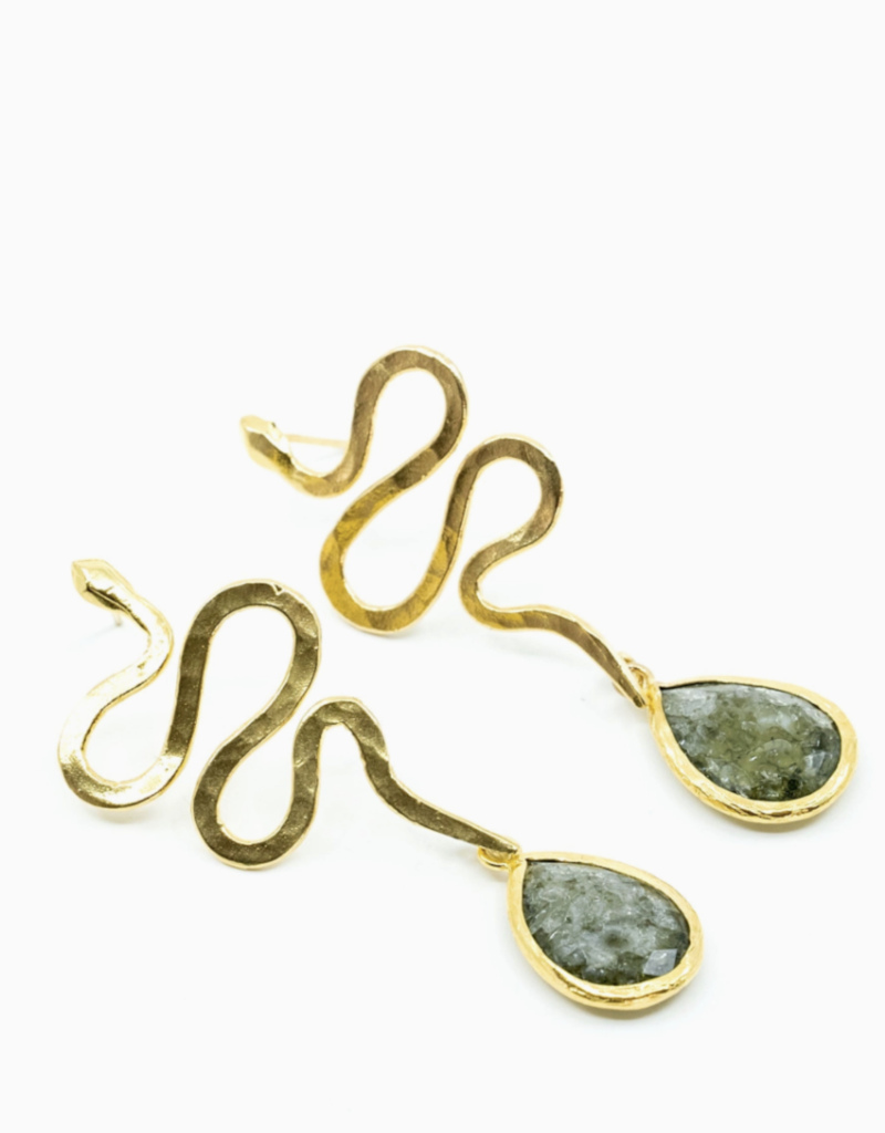 Zeyzey Zeyzey Snake w/ Green Stone