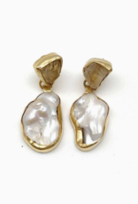Zeyzey Zeyzey Baroque Pearl and Citrin Earring