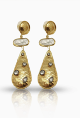 Zeyzey Zeyzey Pearl & Diamond Hammered Dangling Earring